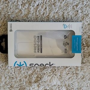 Speck Presidio Perfect Clear with Grips